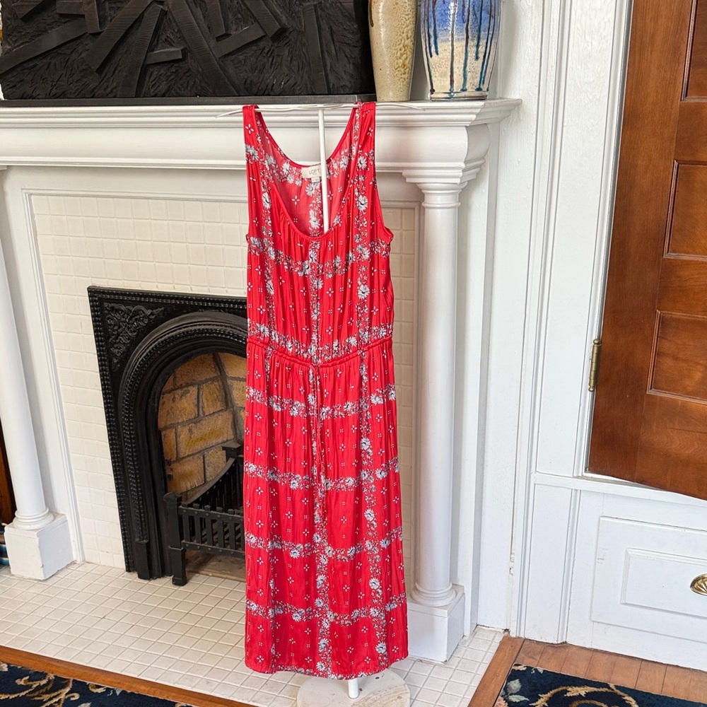 Loft floral bottom pleated‎ midi with tie waist. Worn once